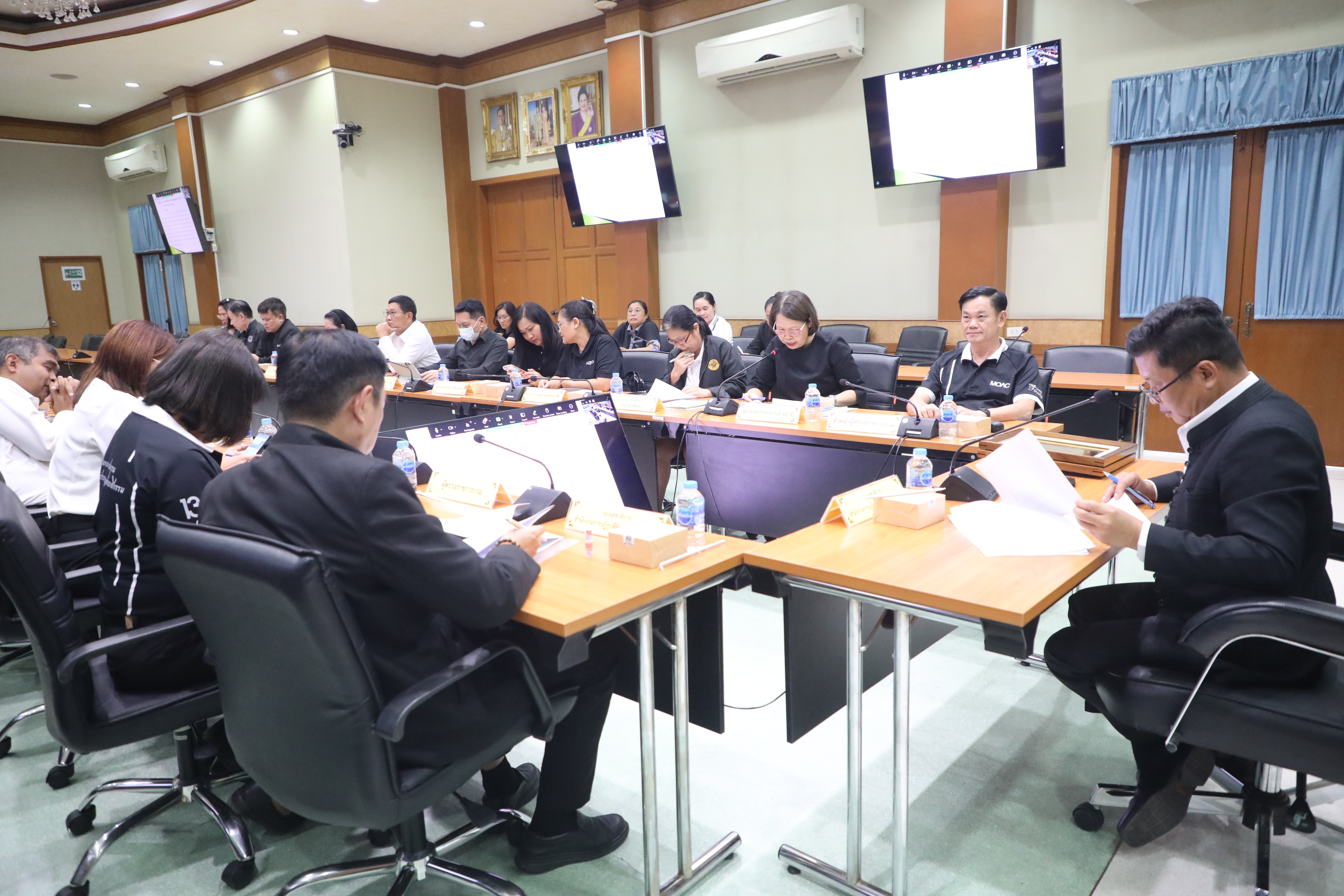 title - ส.ป.ก. ประชุม คกก. ดำเนินการจัดพิธีประกาศเกียรติคุณ ผู้เกษียณอายุราชการ สำนักงานการปฏิรูปที่ดินเพื่อเกษตรกรรม ประจำปีงบประมาณ พ.ศ. 2569 ครั้งที่ 1/2569